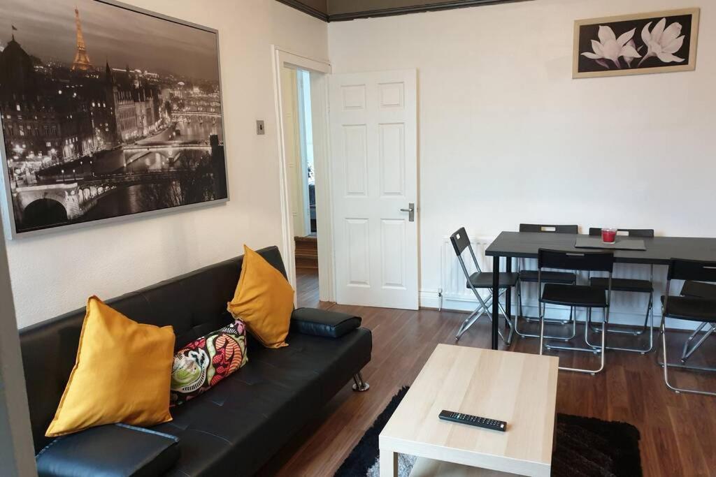 South Shield'S Hidden Gem Garnet 3 Bedroom Apartment Sleeps 6 Guests South Shields Exteriör bild